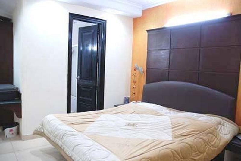 Hotel Raunak International 3*
