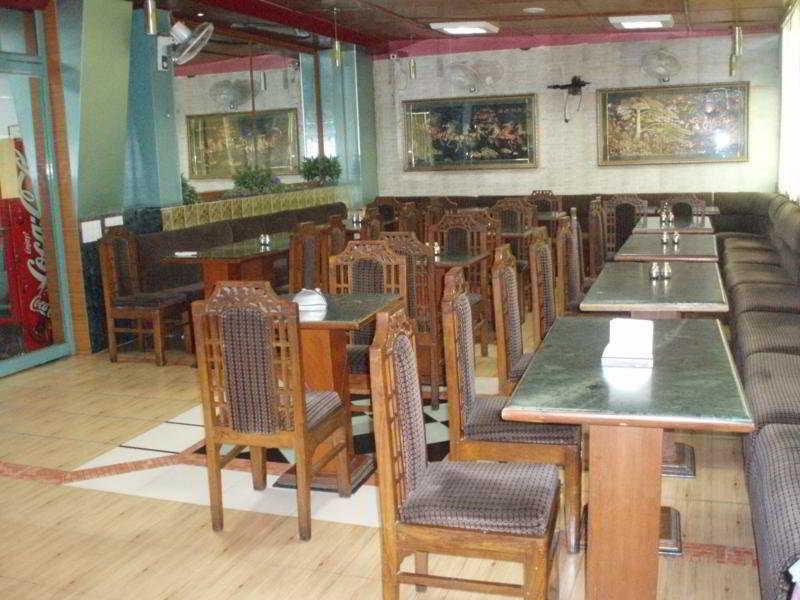 Raunak International Hotel New Delhi