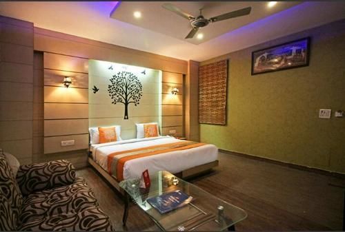 Raunak International New Delhi