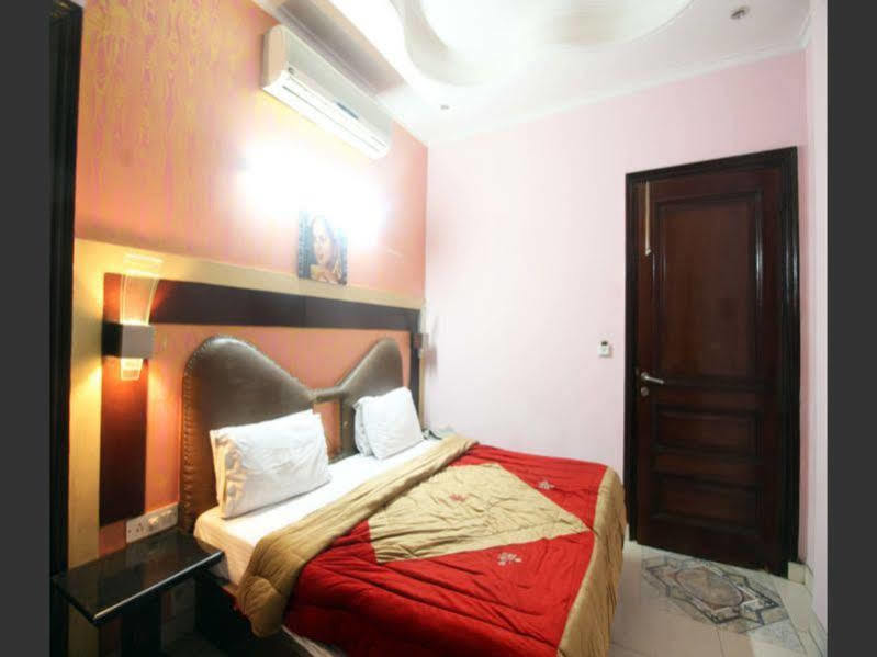 Hotel Raunak International New Delhi